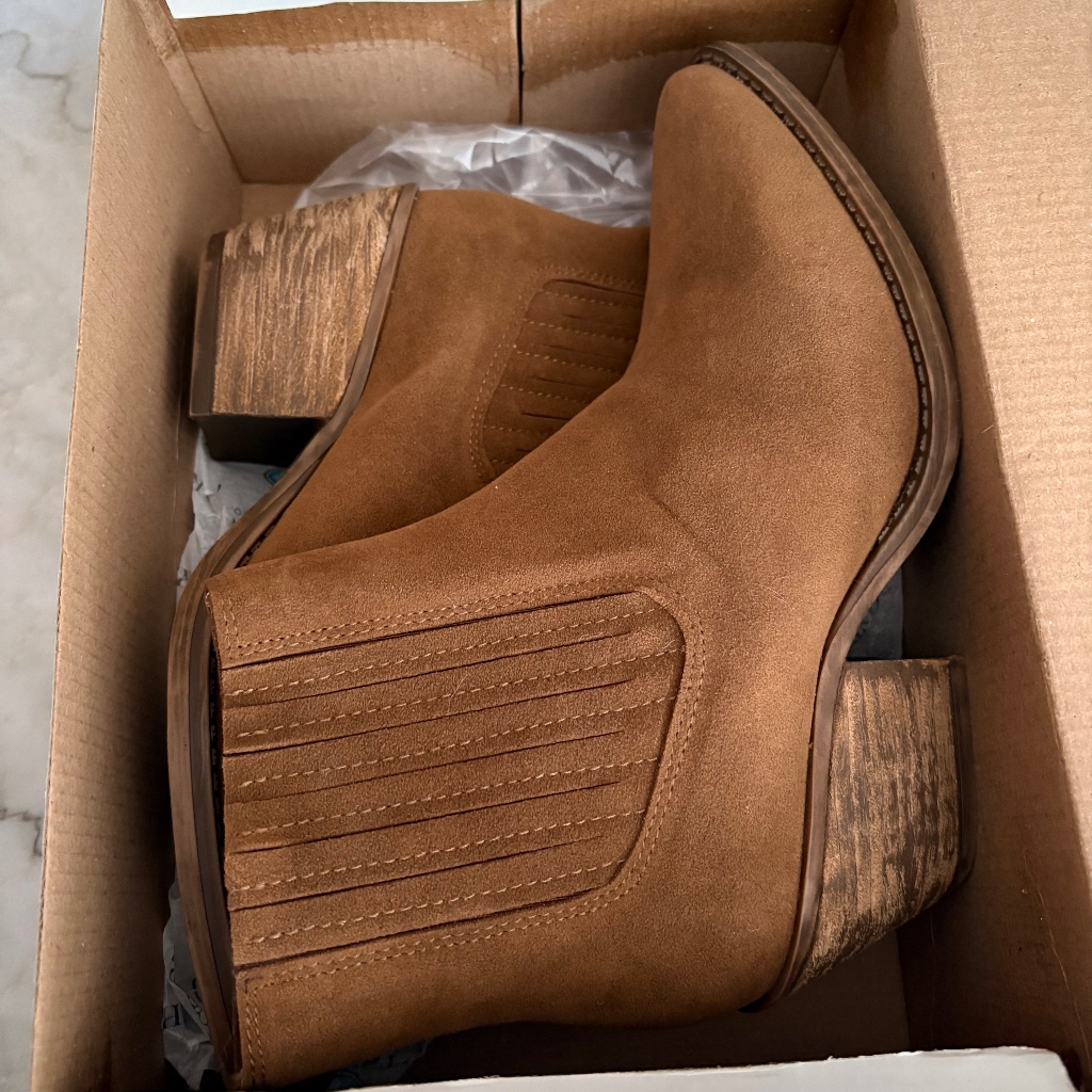 Charleston Shoe Company Jackson Boot In Camel
